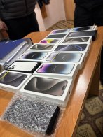 Меч, цигарки і вживані iPhone намагалися перевезти через кордон на Львівщині – 01