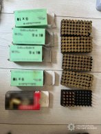 На фото вилучені боєприпаси та зброя
