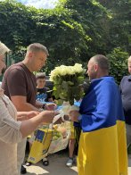 У громаді на Львівщині зустріли звільненого з полону земляка, який вважався зниклим безвісти – 07
