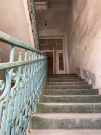 Відома культурна менеджерка продає колишню монастирську школу біля палацу у Роздолі – 08