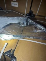 На Львівщину намагалися ввезти корпуси для фар Porsche, BMW та Range Rover за заниженою ціною – 03