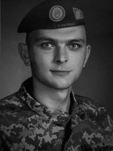 Львівщина 16 березня попрощається з загиблими військовими: імена – 03