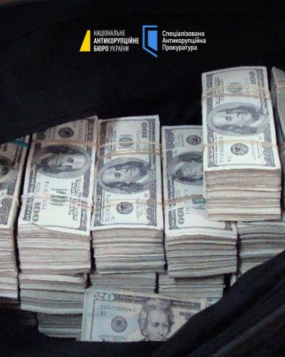 Екскомандир військового містечка у Львові вимагав у забудовника 2,2 млн доларів  – 01