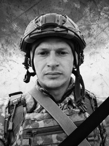 На Львівщині 16 вересня попрощаються з загиблими військовими: імена – 05