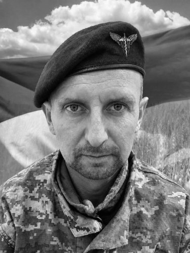 На Львівщині 16 вересня попрощаються з загиблими військовими: імена – 03
