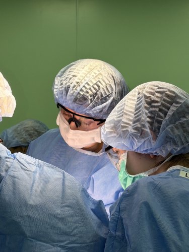 Львівським лікарям вдалося врятувати новонародженого з важкою патологією нирок – 01