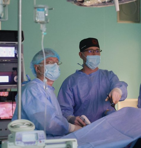 У 64-річної мешканки Львівщини під час операції виявили рідкісну пухлину в стравоході – 01