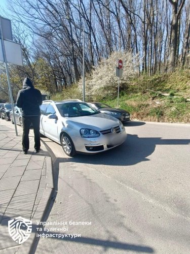 У Львові посилять контроль за паркуванням під час Великодня – 01