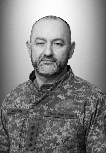 На Львівщині 25 серпня попрощаються з загиблими військовими: імена – 04