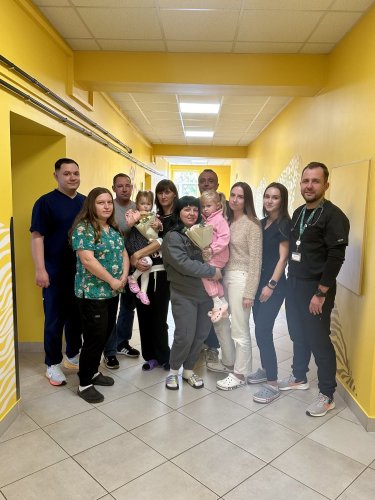 Лікарі Львова одночасно пересадили двом дітям нирки від одного донора – 02