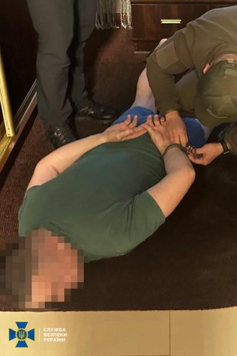 Рекет на Львівщині: СБУ затримала банду та “праву руку” кримінального авторитета – 04