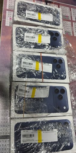 У Рава-Руській українець намагався перевезти в багажнику контрабанду iPhone 17 – 01