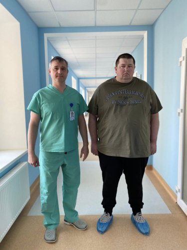 Лікарі зменшили шлунок мешканцю Львівщини, який важив 200 кг – 01