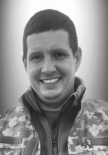 Львівщина 17 квітня попрощається з загиблими військовими: імена – 02