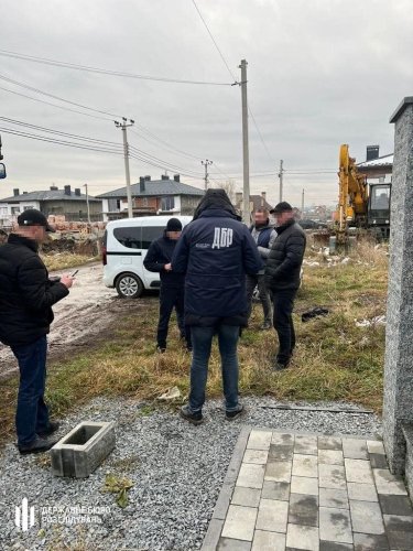 На Львівщині на хабарі затримали одного з керівників виправної колонії – 01