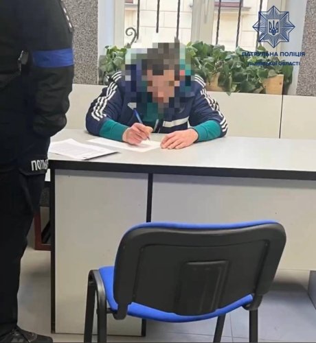 У Львові патрульні затримали чоловіка, який переховувався від суду – 01