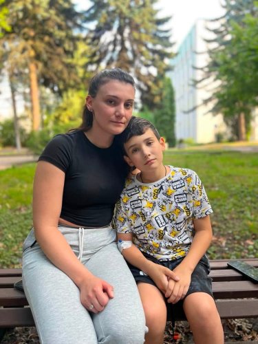 Медики дорослої лікарні Львова врятували 10-річного хлопчика з важкою формою онкології – 01