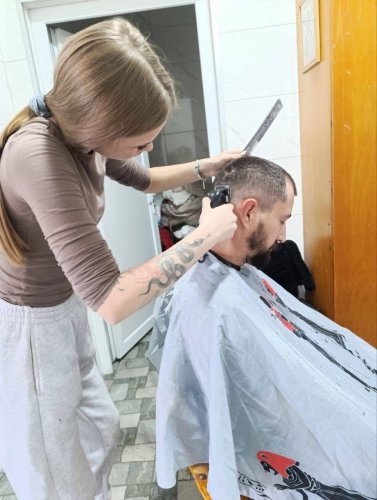 Громади Львівщини передали дрони, пікапи та знаряддя для ЗСУ – 01