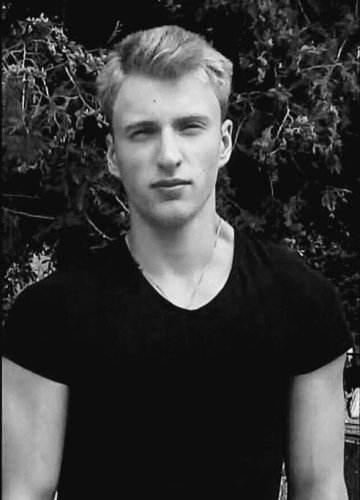 Микола Комаров