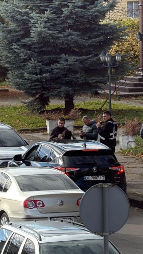 Фото з місця затримання Романа Шлярпи