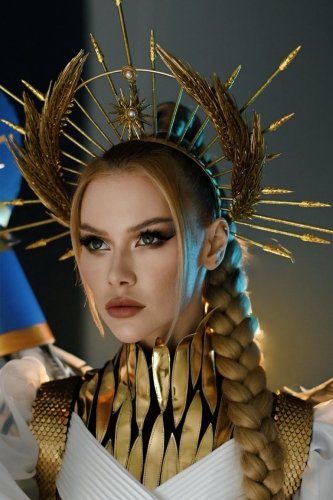 «Міс Україна Всесвіт 2022» представила футуристичний костюм, з яким поїде у США – 02