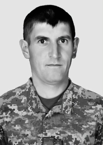Львівщина 23 липня попрощається з загиблими військовими: імена – 04