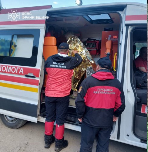 Фото з місця інциденту