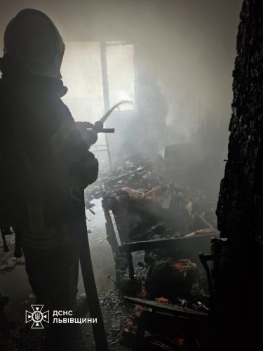 Фото з місця пожежі
