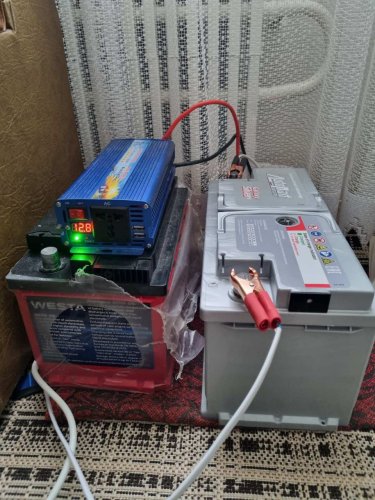  Автомобільний акумулятор + інвертор