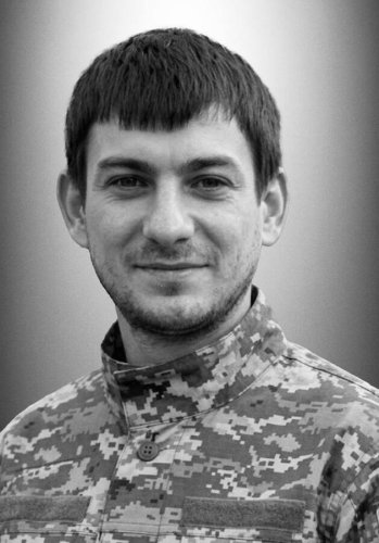 На Львівщині 22 вересня попрощаються з загиблими воїнами: імена – 04