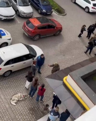У Львові розшукуваний ухилянт розпилив газ в очі ветерану та поліцейському – 01