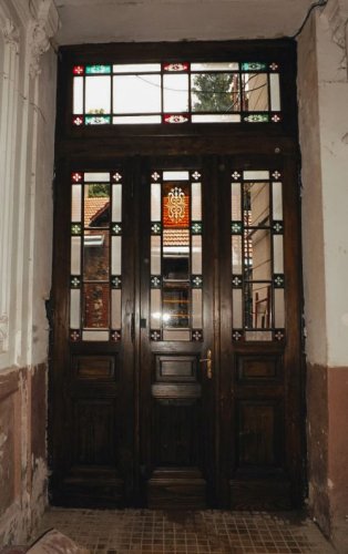 Двері після реставрації. Фото: Львівська міська рада