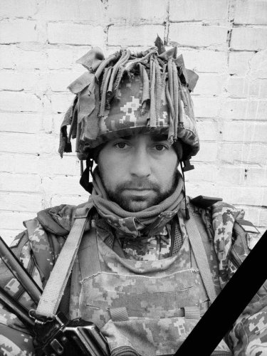 З шістьма захисниками попрощаються на Львівщині 9 грудня – 06