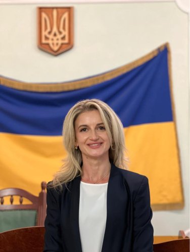  Олена Легуцька