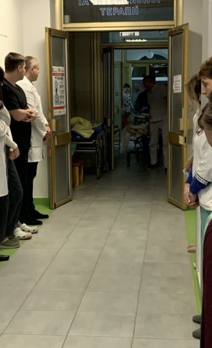 Серці пронесли “коридором пошани”