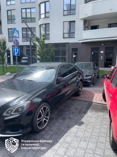 Через скарги сусідів у Львові склали понад 400 протоколів за паркування у дворах ЖК – 01