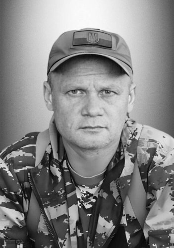 Львівщина 2 січня попрощається з загиблими військовими: імена – 07