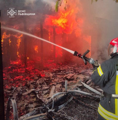 Фото з місця пожежі