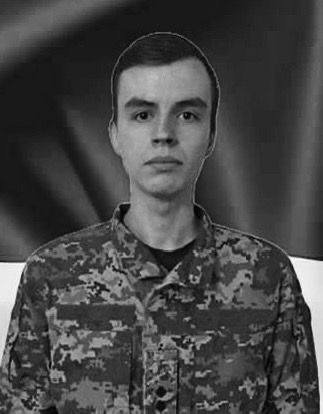 Львівщина 8 січня попрощається з загиблими військовими: імена – 01